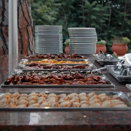 萨洛克ght酒店 酒店 3*