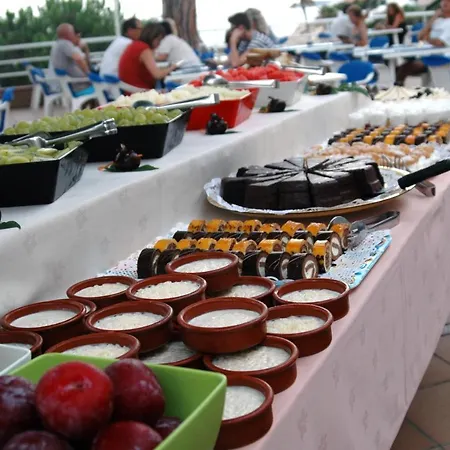 萨洛克ght酒店 3* 普拉加德阿罗