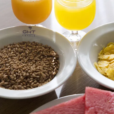 萨洛克ght酒店 普拉加德阿罗